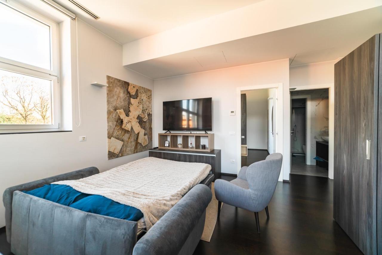 Apartamento Moderno Bilocale 64Mq Con Parcheggio E Palestra Milán Exterior foto